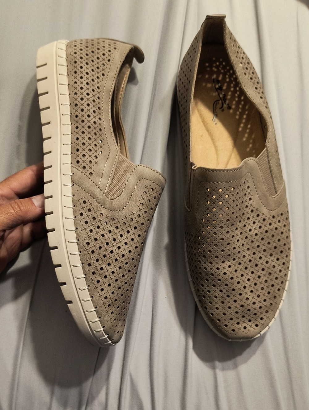 Easy Street Comfort Walk Perforated Slip-ons Taupe, Great Shape, 8 1/2 W